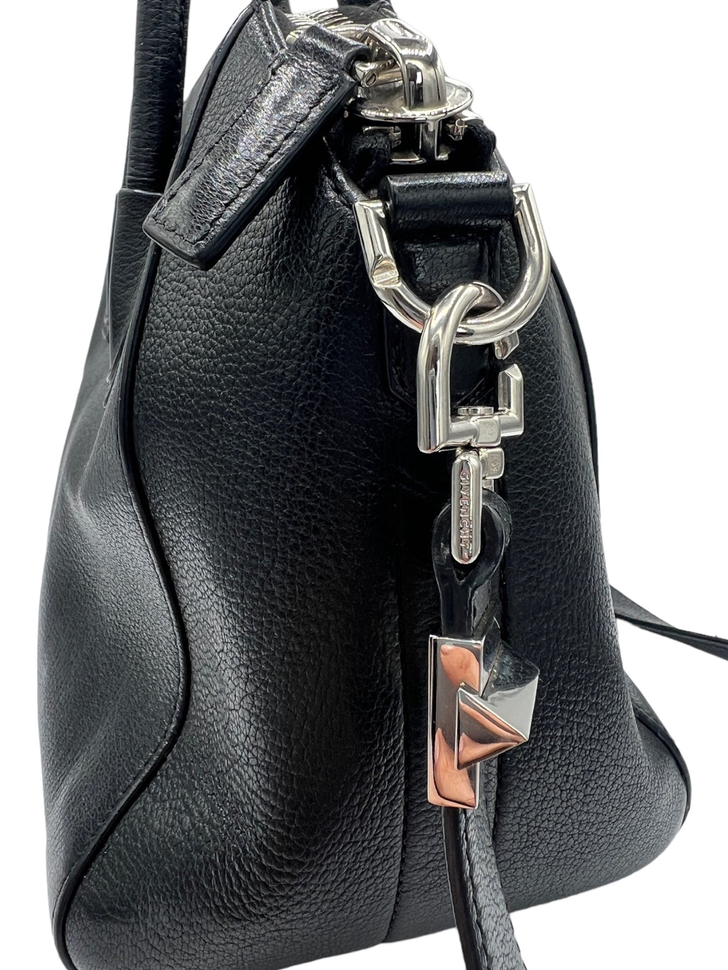 GIVENCHY - Bolso pequeño Antigona de piel negra