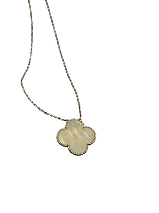 VAN CLEEF & ARPELS - Magic Alhambra Mother Of Pearl Necklace in 18k Yellow Gold