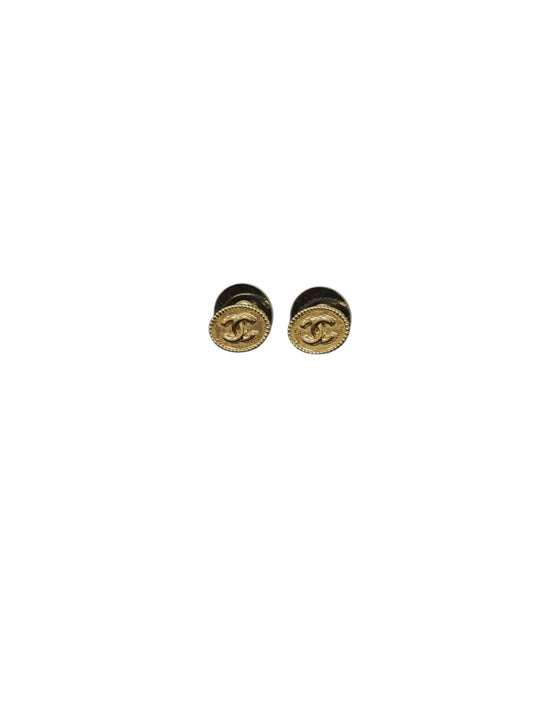 PRE-OWNED Yellow Gold Plated CC 2021 Small Oval CC Stud Earring