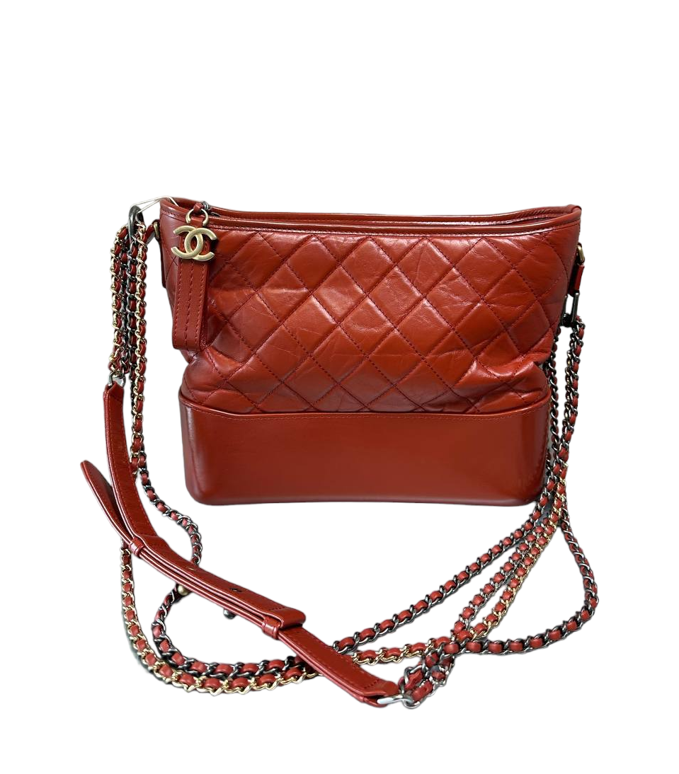 CHANEL - Gabrielle Hobo Chevron Piel de becerro envejecida