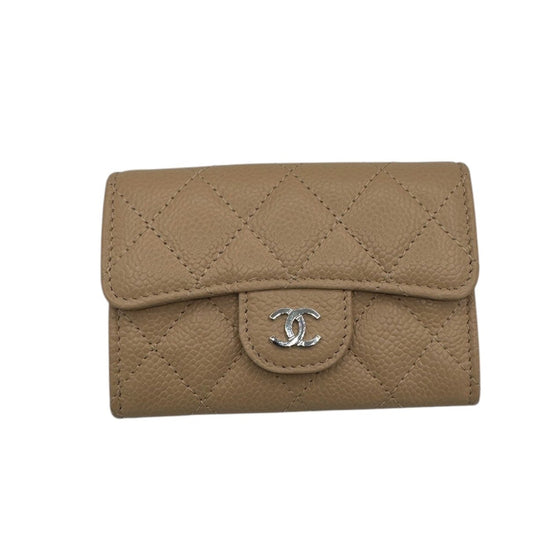 PRE-OWNED CC Classic Flap Card Case Quilted Caviar