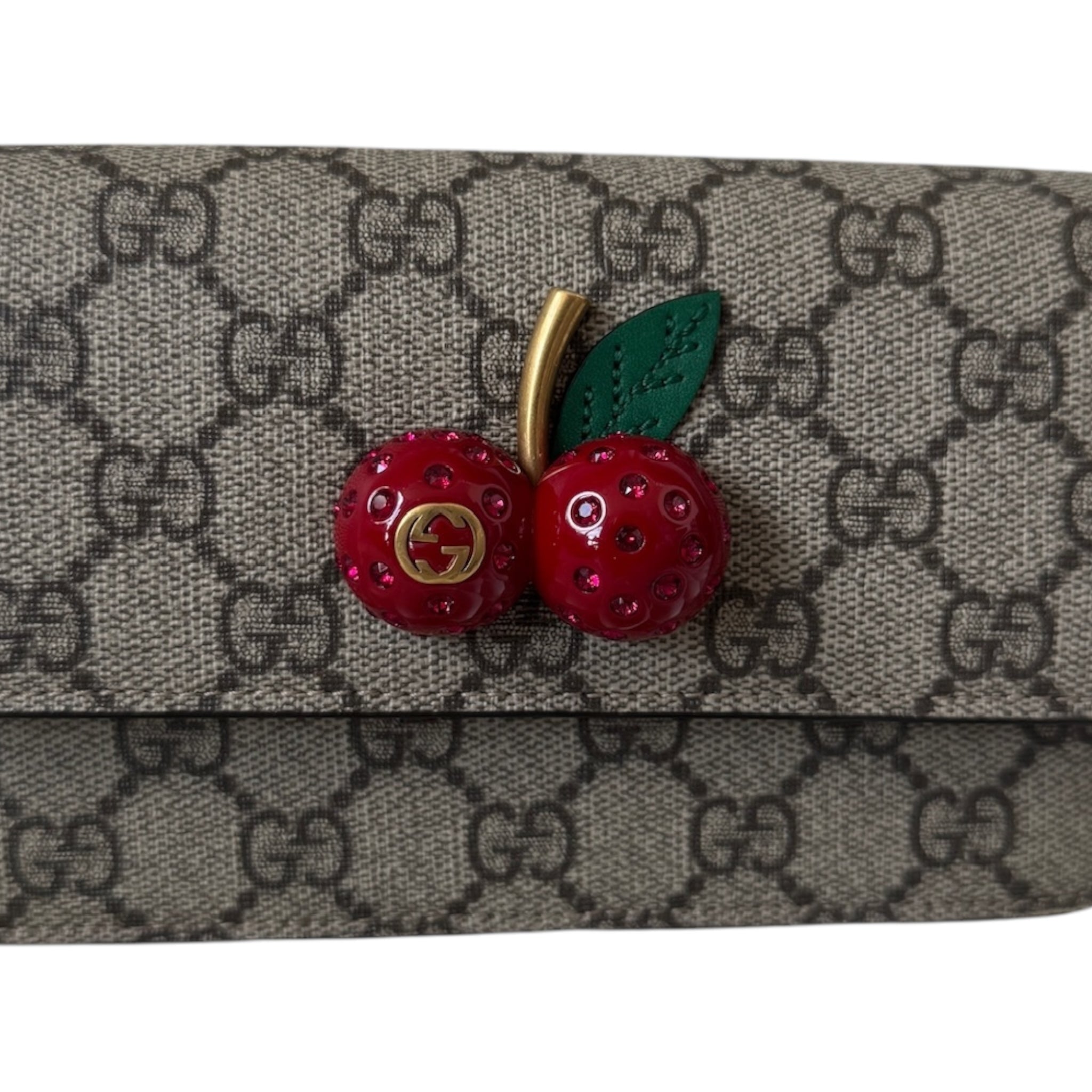 Cartera GG Cherries con cadena de lona revestida GG de segunda mano