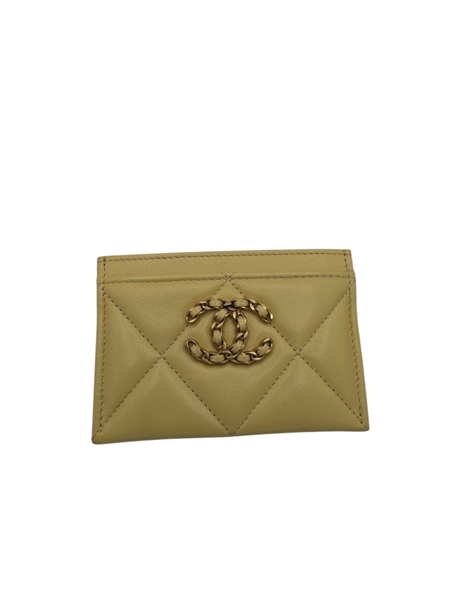 PRE-OWNED CC Yellow 19 Card Holder Quilted Leather