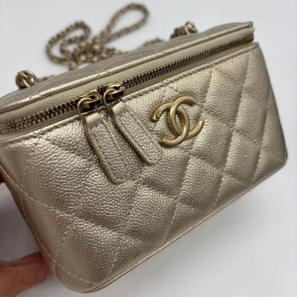 PRE-OWNED CC Classic Vanity Case Light Gold Metallic Caviar ( PART 1)