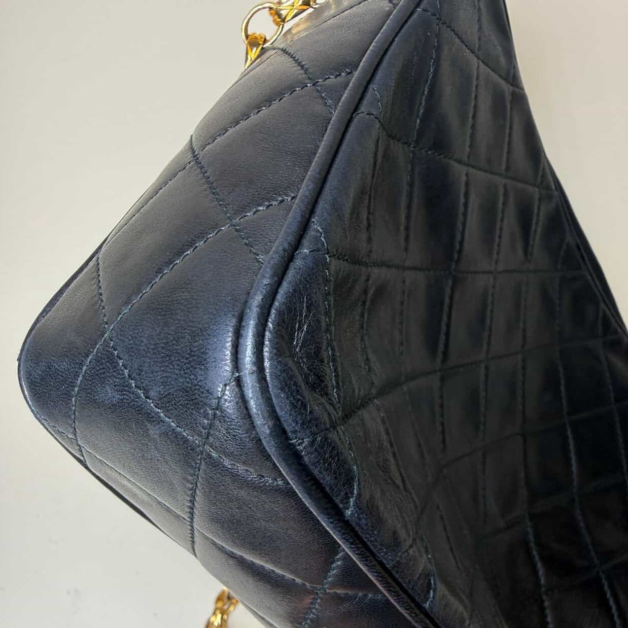 PRE-OWNED CC Black Front Pocket Camera Bag Lambskin Shoulder Bag