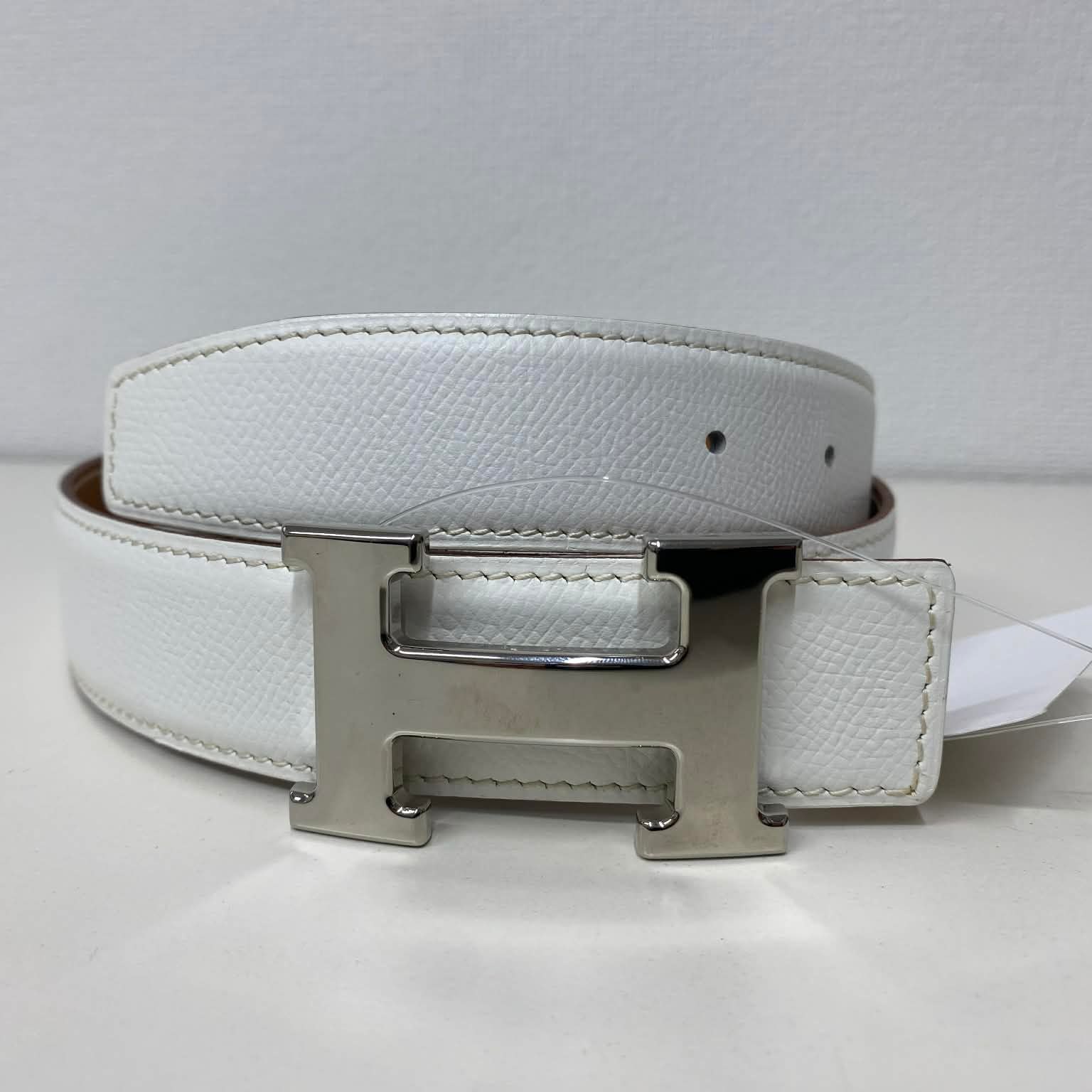 PRE-OWNED H White Reversible Constance Belt Size 90