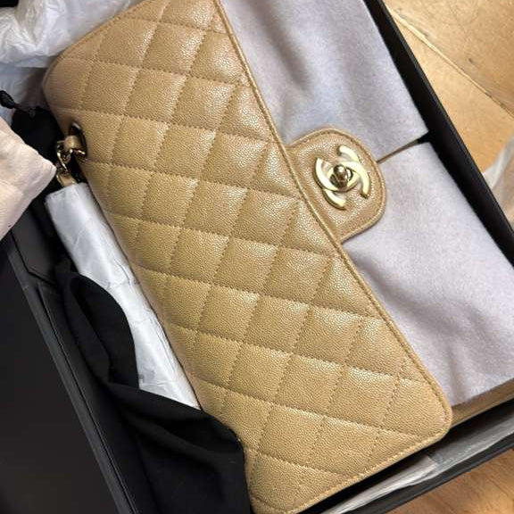PRE-OWNED CC Classic Medium Shoulder Bag ( ult part)