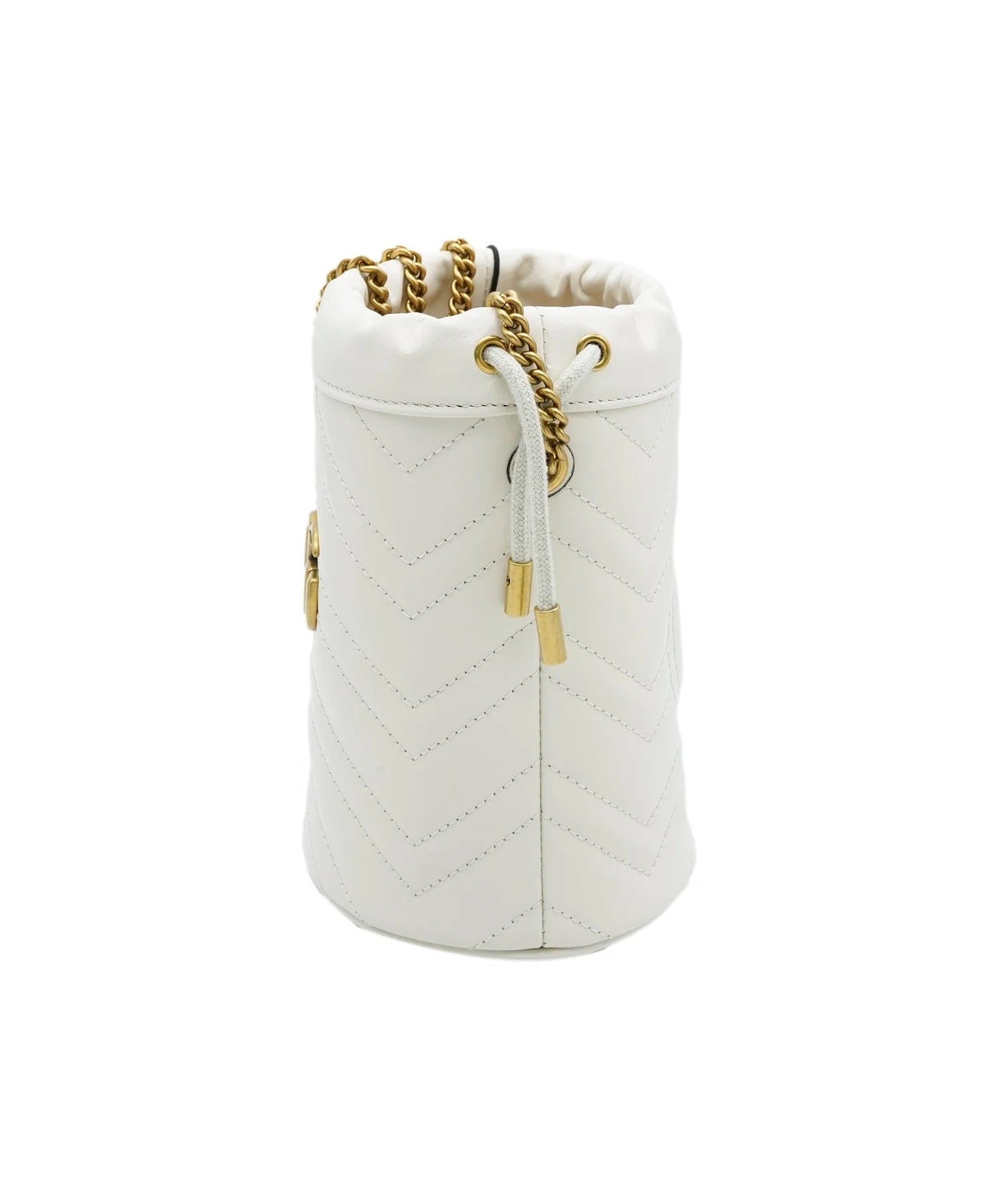 GUCCI - Bolso tipo cubo Marmont de piel de becerro matelasse blanca